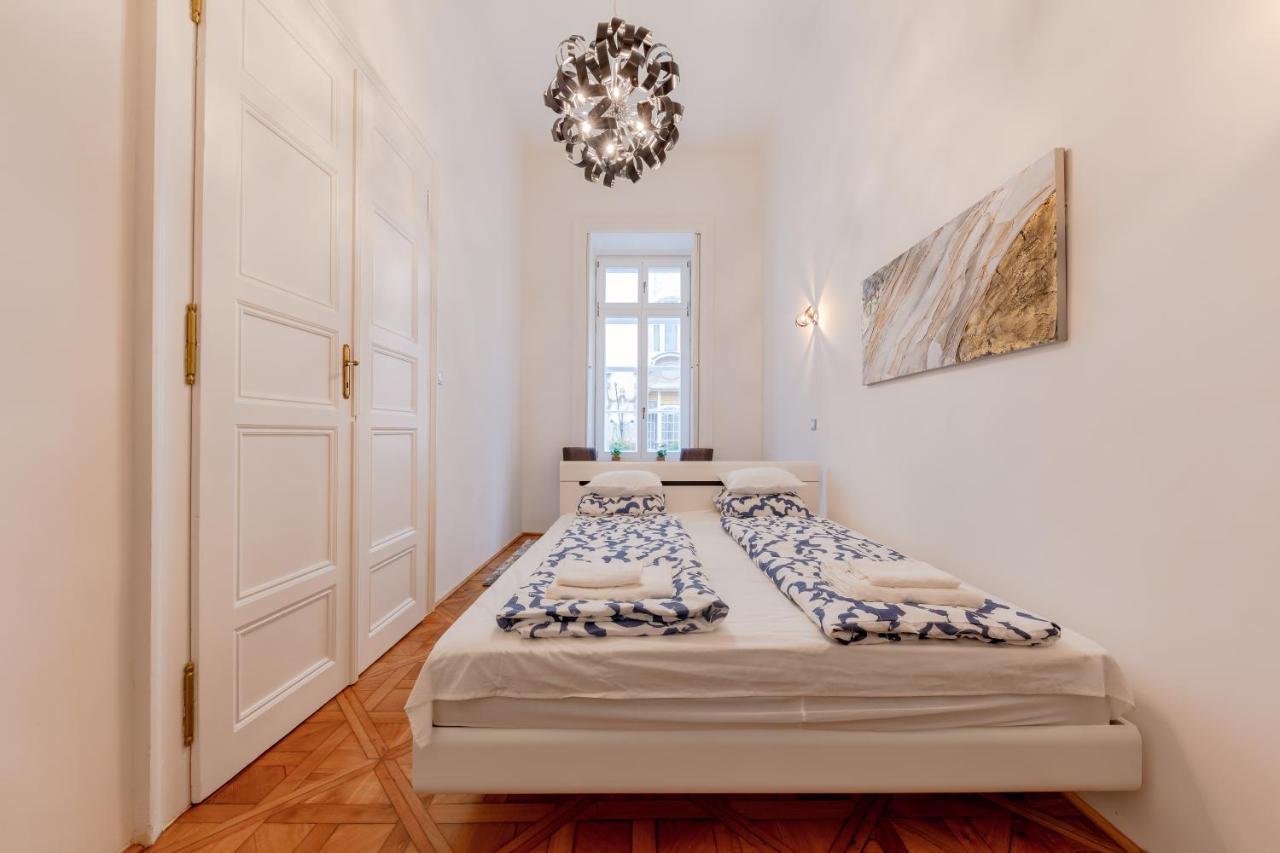 La Fortezza Panzio Budapest Bagian luar foto