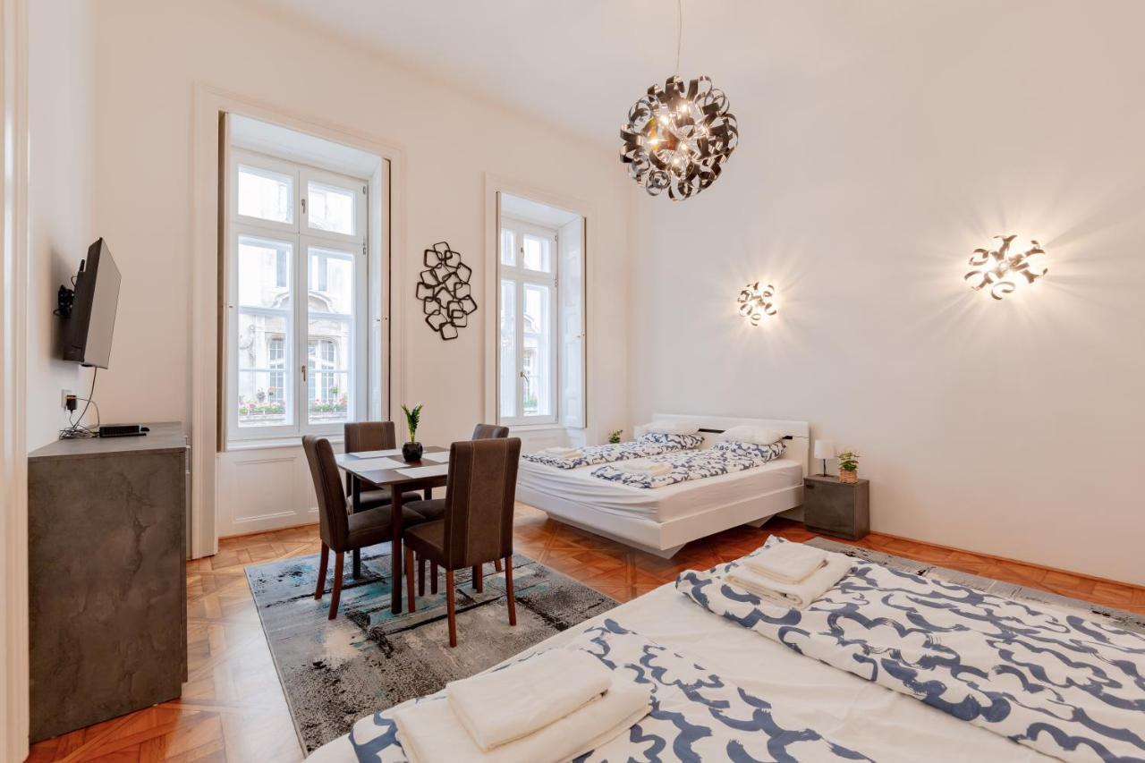 La Fortezza Panzio Budapest Bagian luar foto